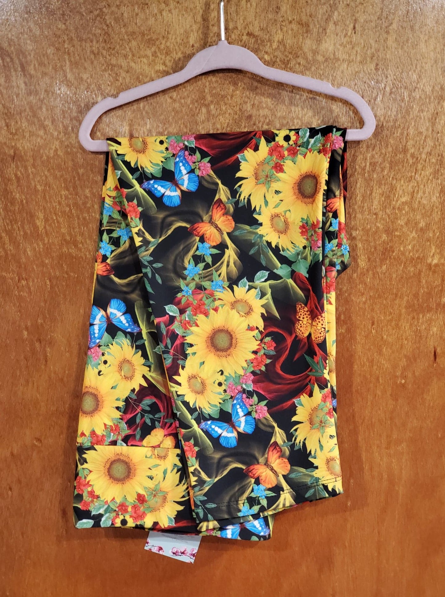 Garden Capri Leggings (AALM)