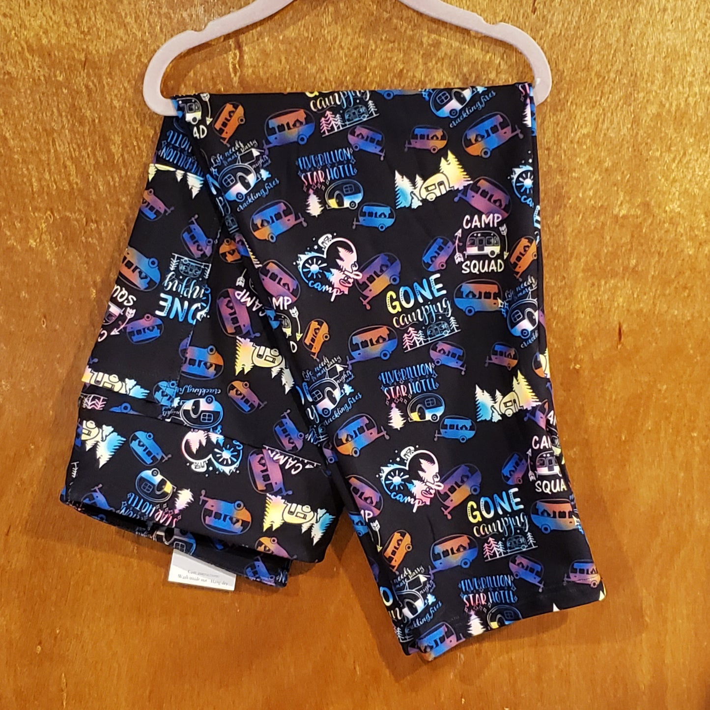 Five Billion Star Hotel Capri Leggings with Pockets (AR)