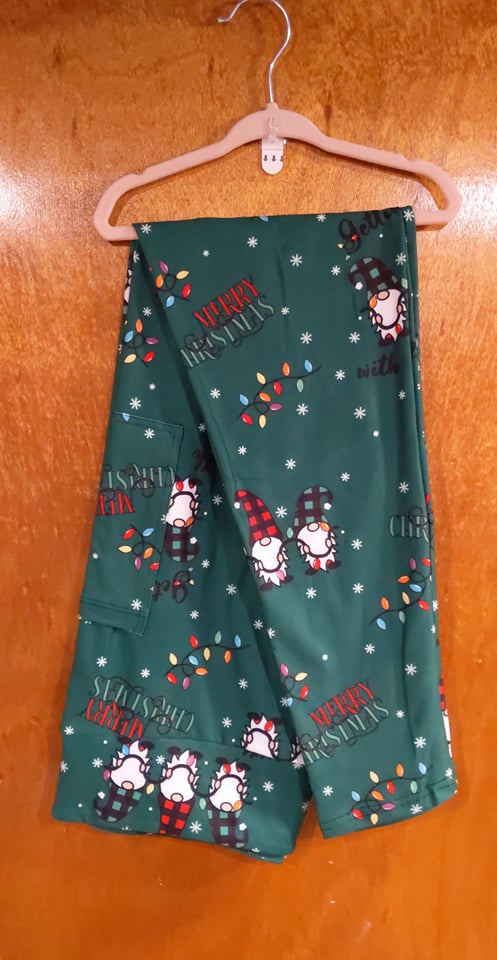 Green Getting Lit with My Gnomies Leggings with Pockets (MMP)