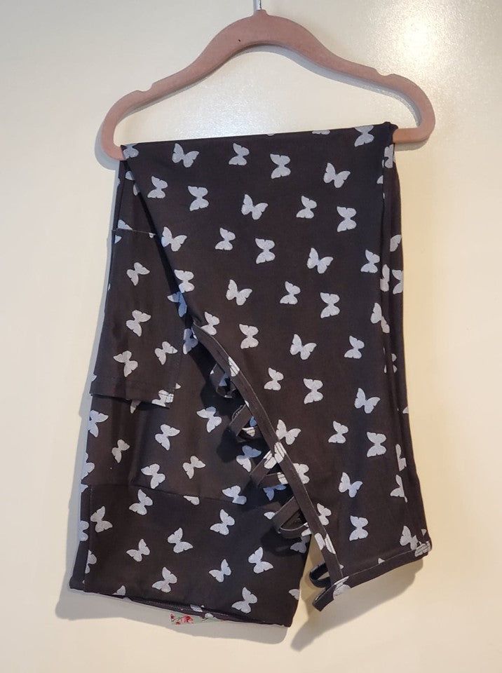 Black & White Butterflies Criss Cross Capri Leggings (LEB)