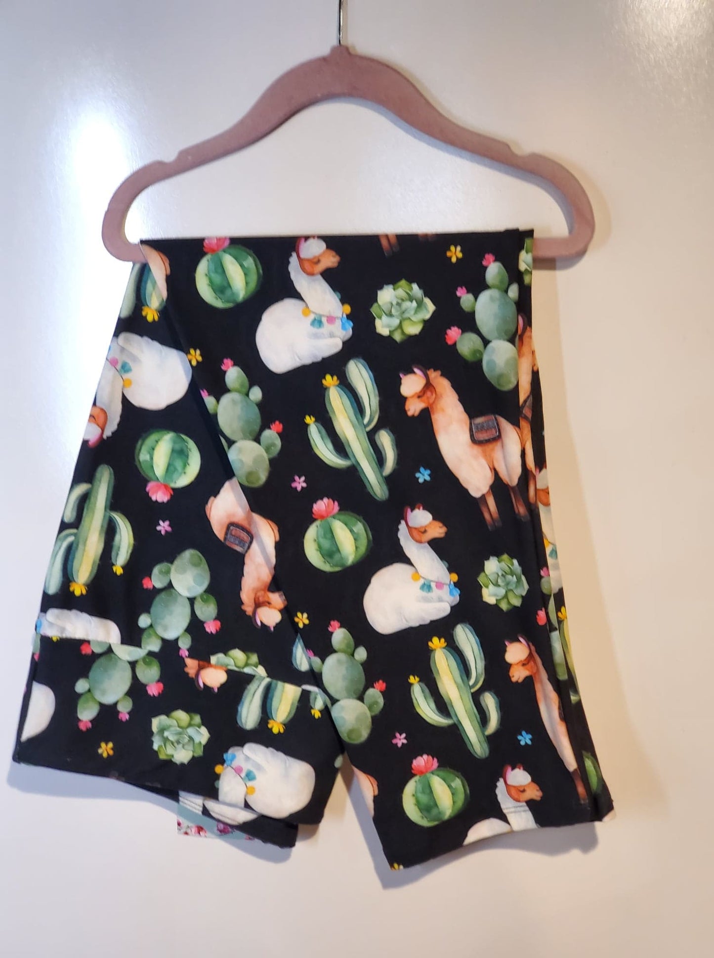 Cactus Capri Leggings (AALM)