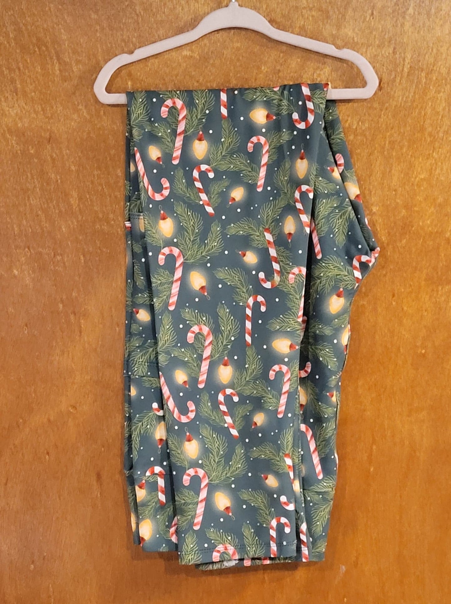 Candy Canes & Lights Leggings with Pockets (TDL)