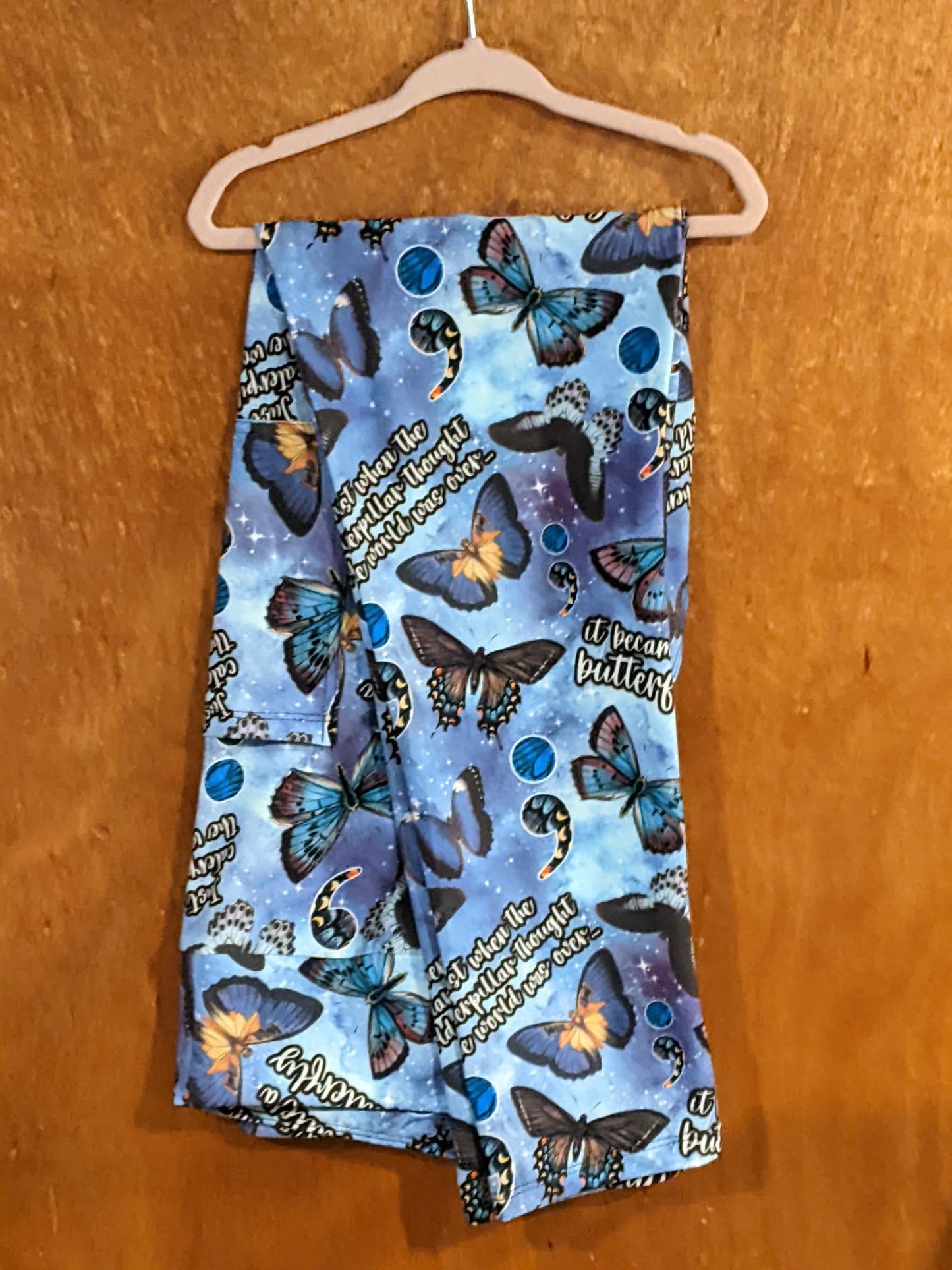 It Became a Butterfly Leggings with Pockets (TDL)