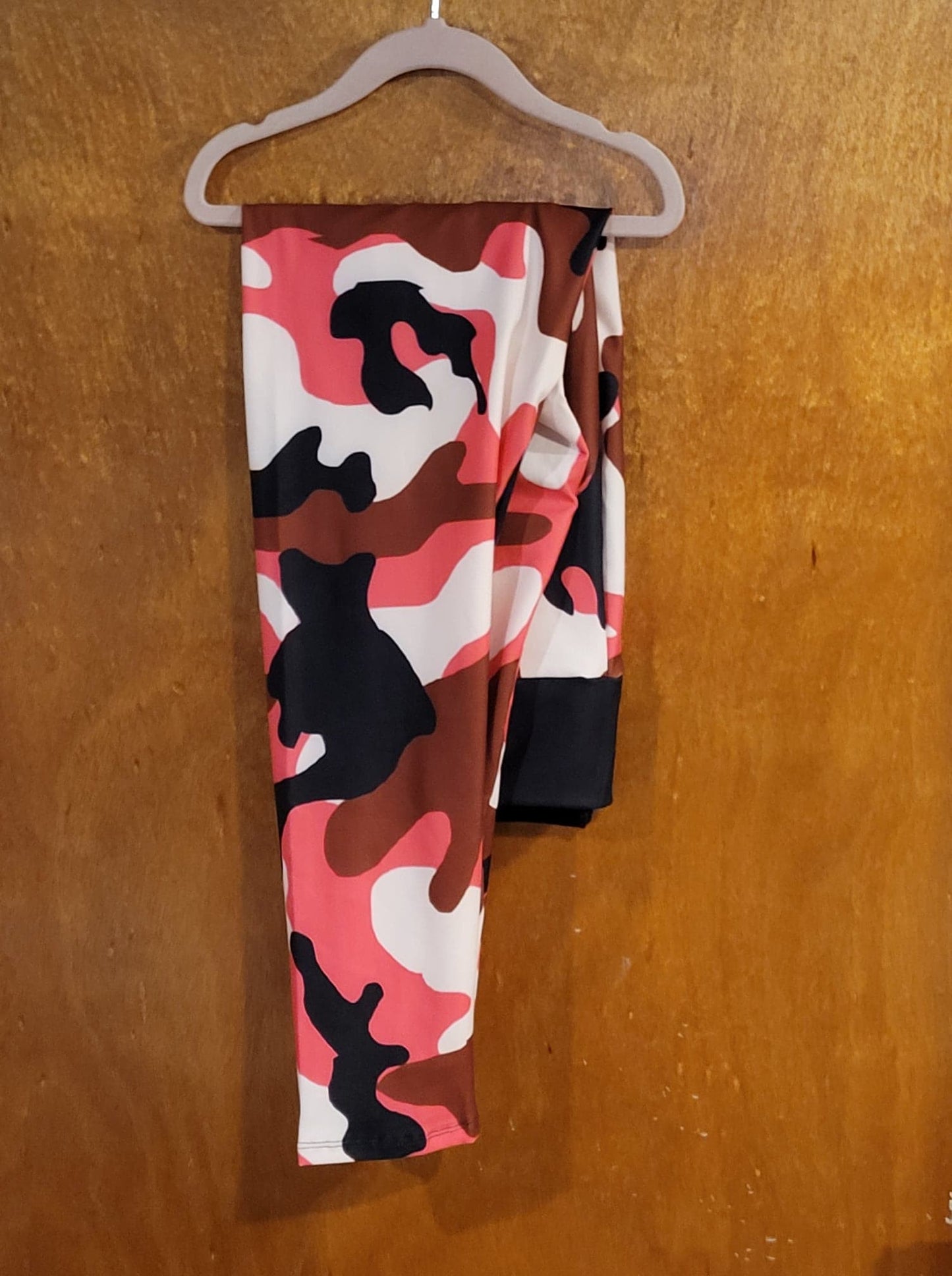 Pink Camo Leggings with Pockets (SB)