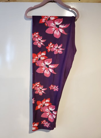 Pitbull Sugar Skull Capri Leggings (MB)