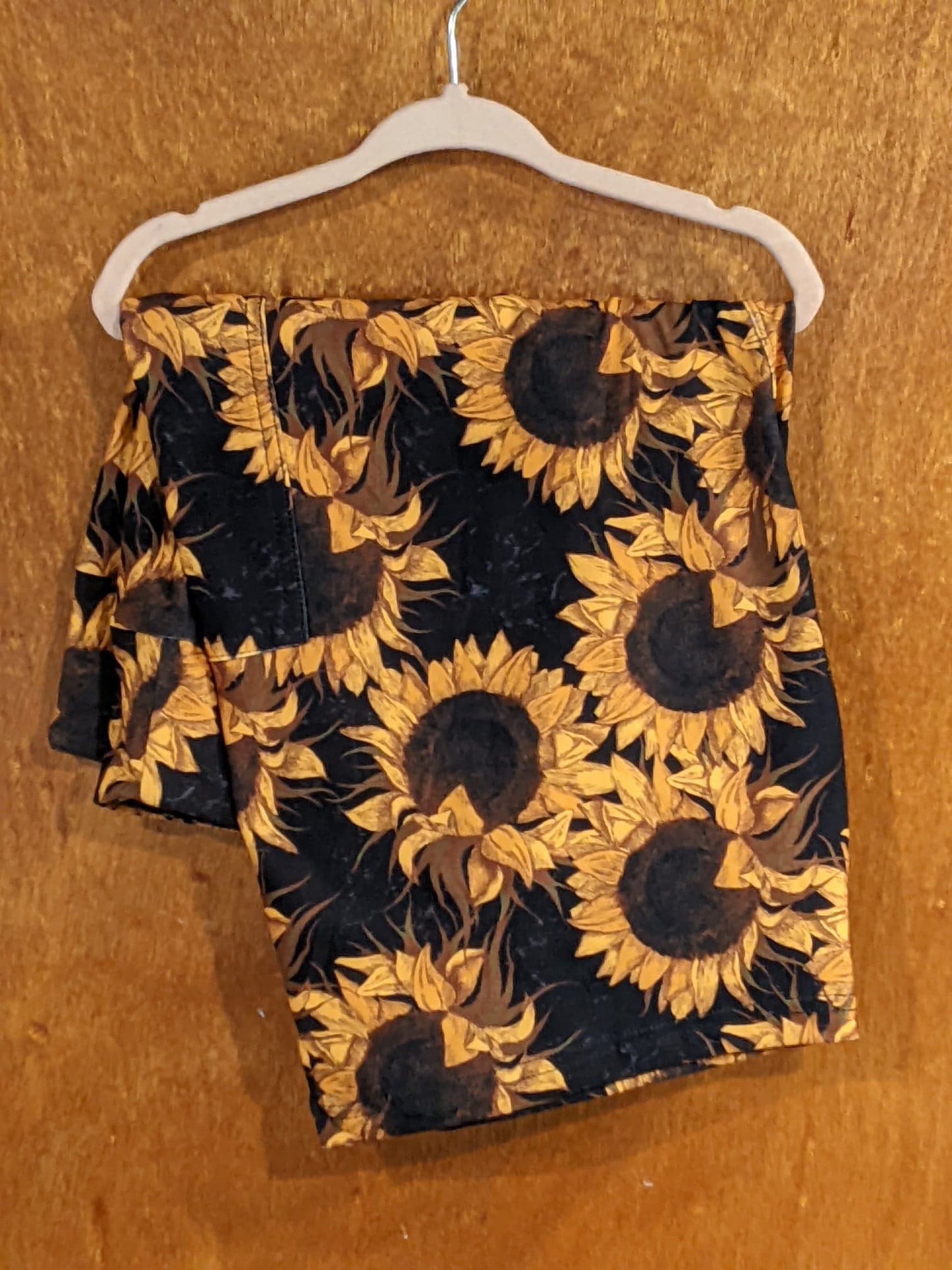 Sunflower scratch art yoga shorts W/P (WW)