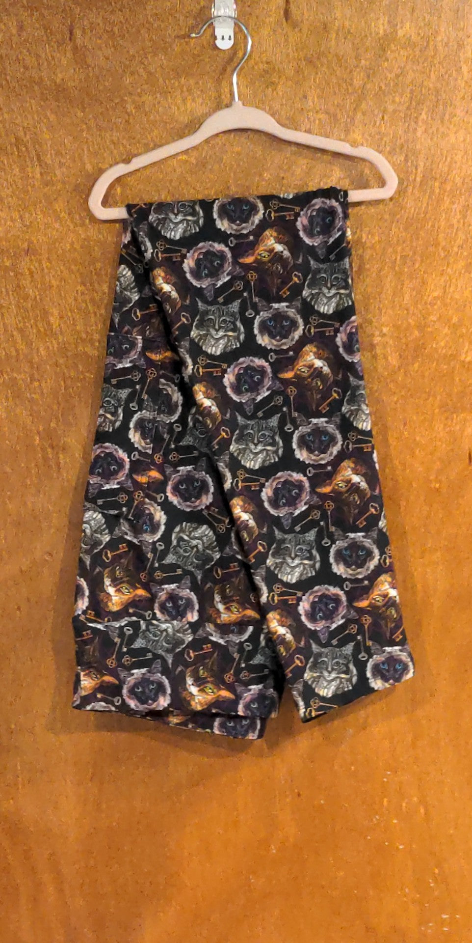 The Key to Cats Leggings with Pockets (TDL)