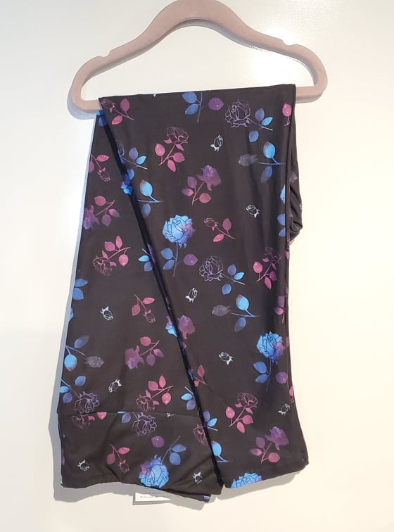 Vibrant Roses Leggings (LEB)