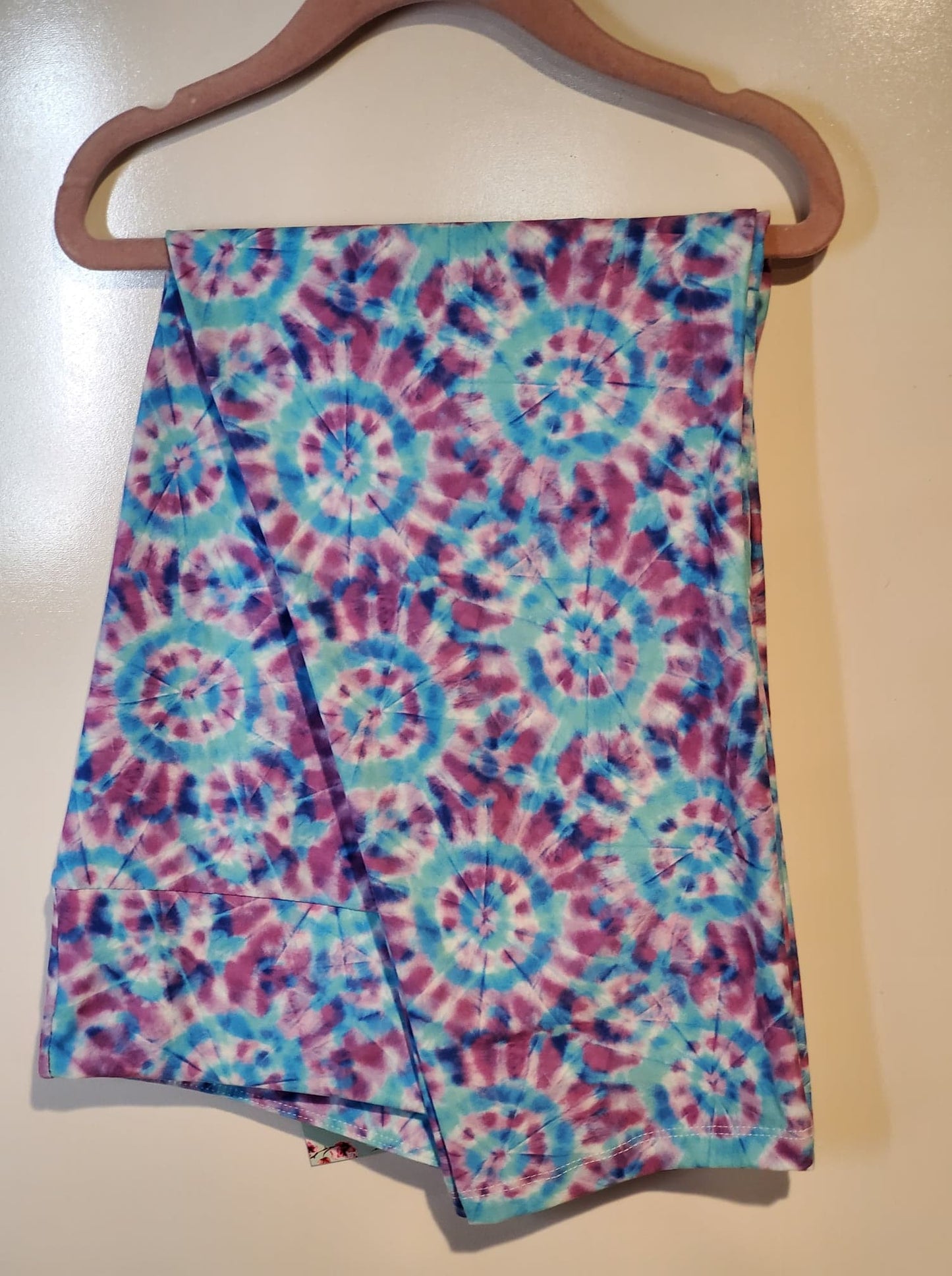 Tie Dye Swirl Capri Leggings (AALM)