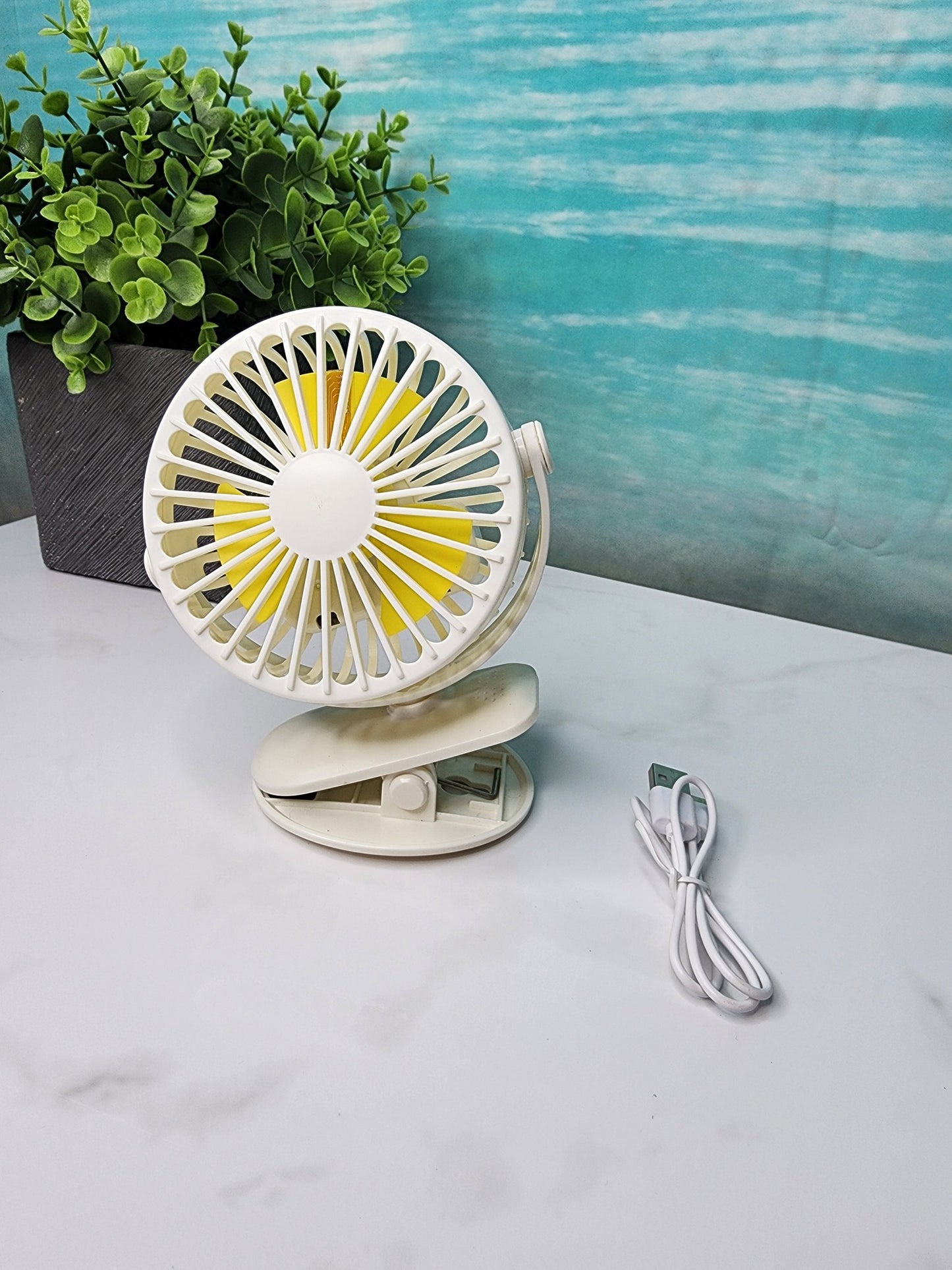 Clip LED Fan