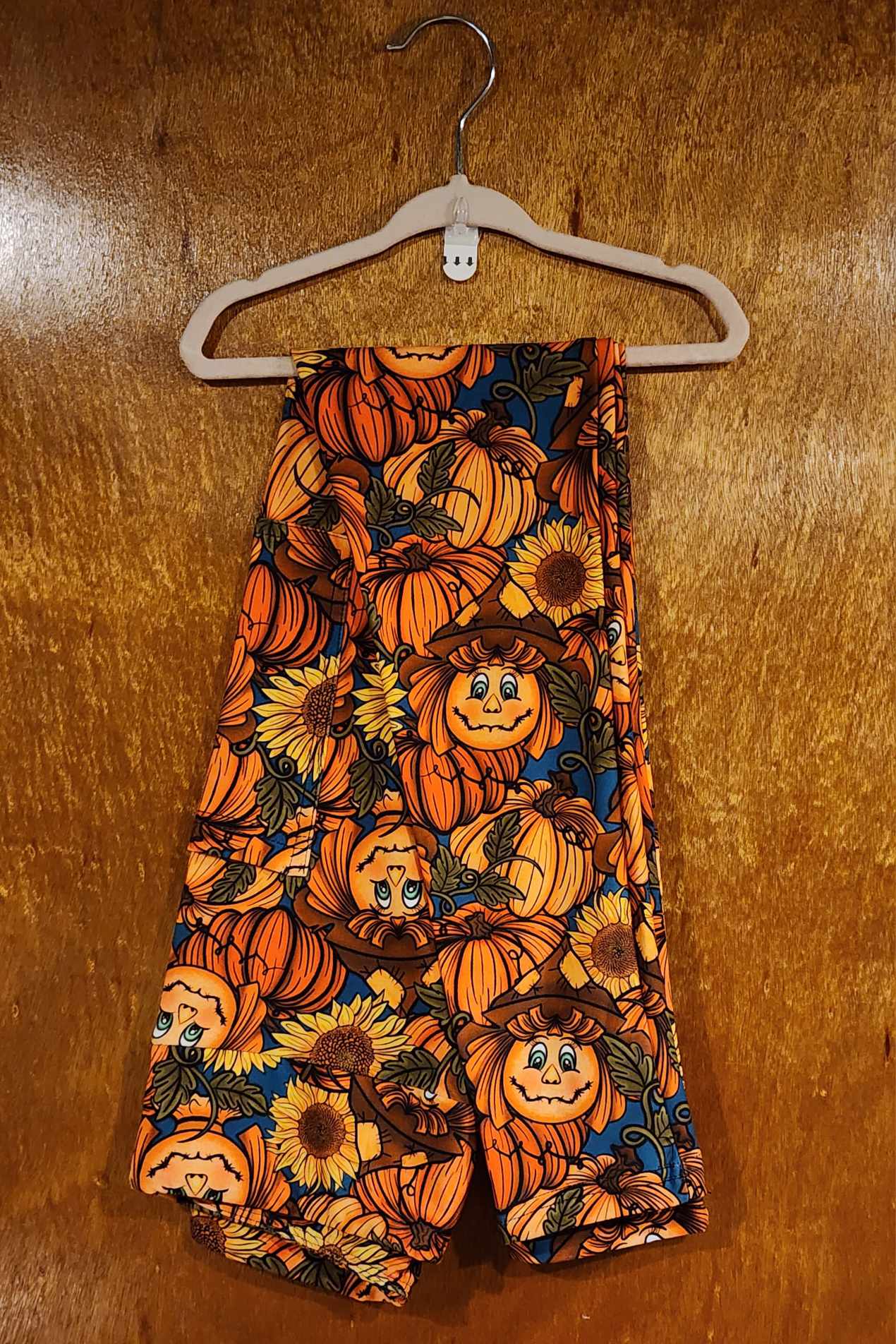 Cute Pumpkin Scarecrow Leggings with Pockets (Pixie)