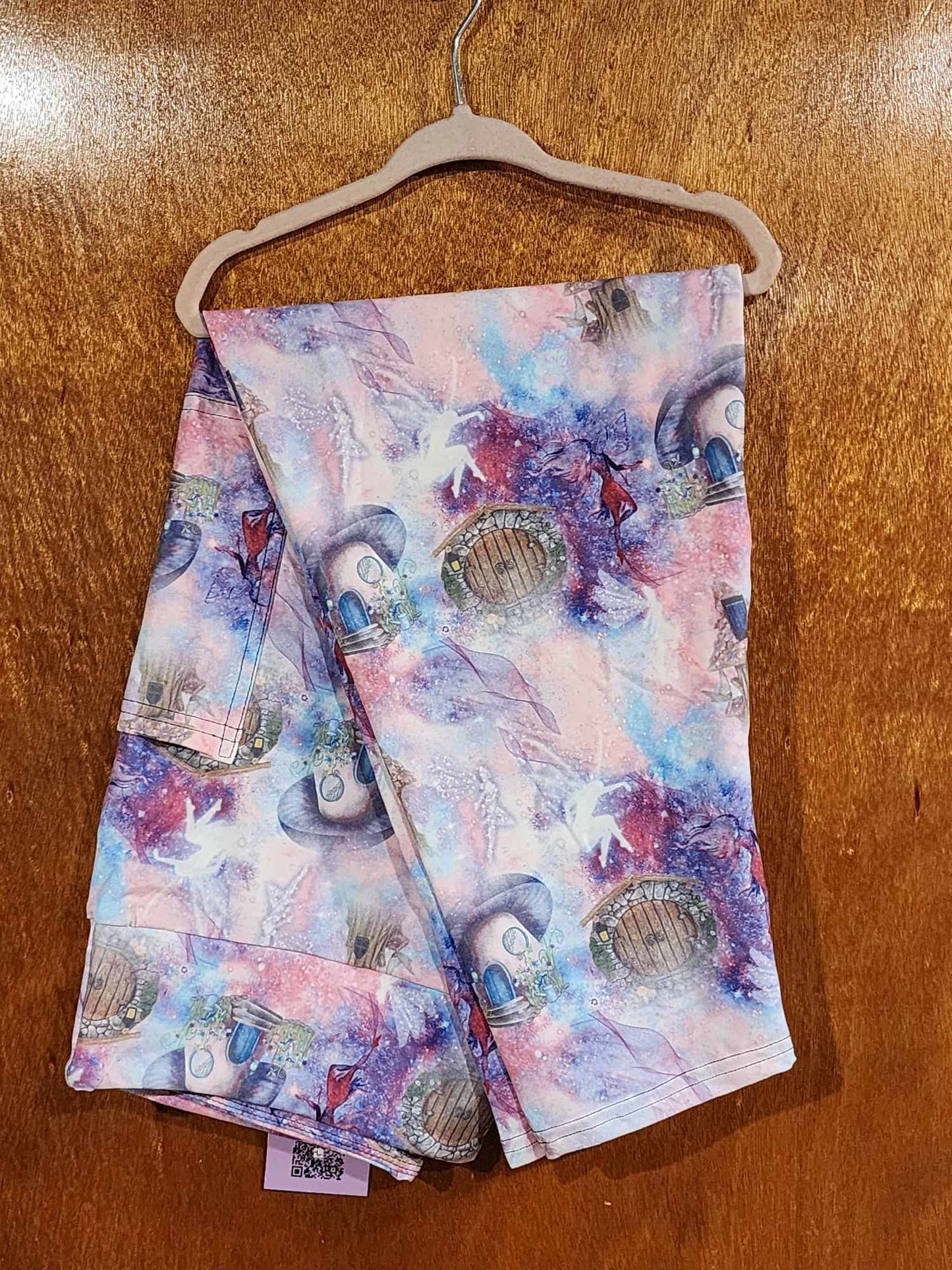 Fairies Capri Leggings with Pockets (Pixie)