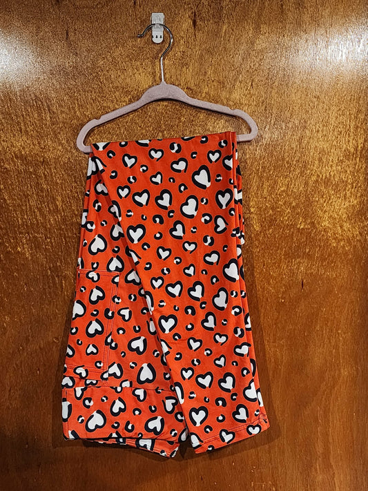 Red Leopard Hearts Leggings with Pockets (AR)