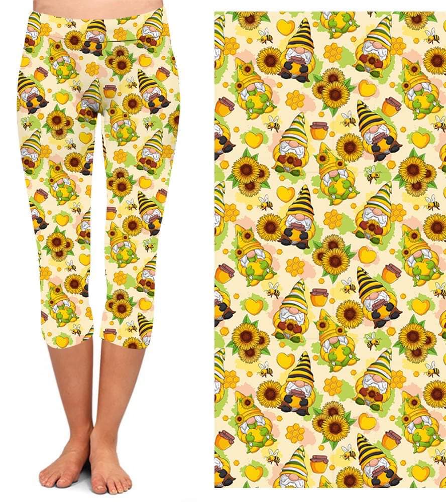 Sunflower Gnomes Capri Leggings with Pockets (SLB)