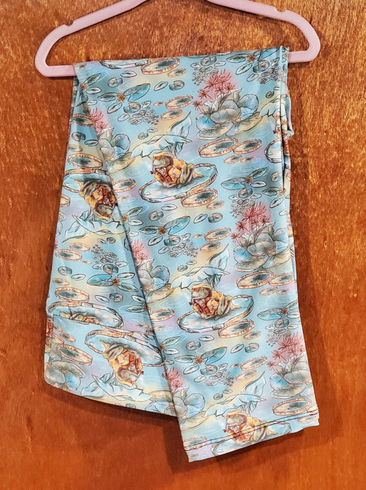 Dapper Frog Capri Leggings (LYLLE)