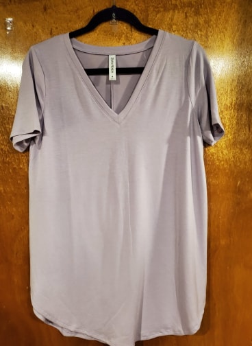 Light Blue V-Neck Short Sleeve Round Bottom Shirt