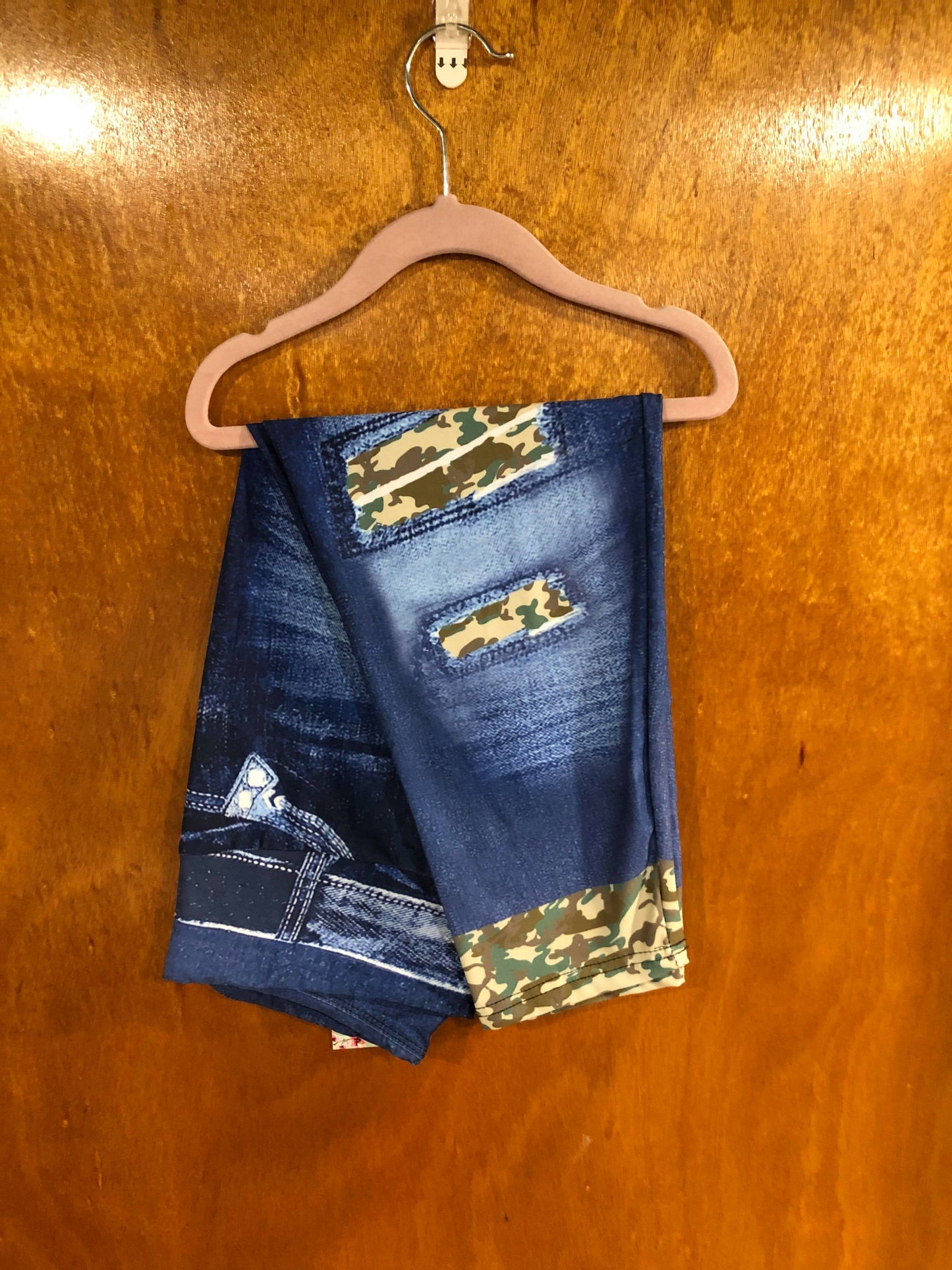 Camo Blue Jean Capri (GC)