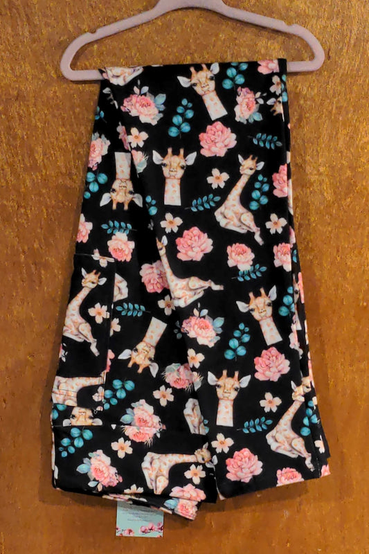 Gentle Giraffes with Pockets (AR)