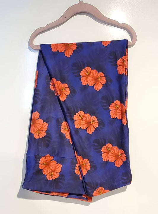 Hawaiian Wild Flower Capri Leggings (LEB)