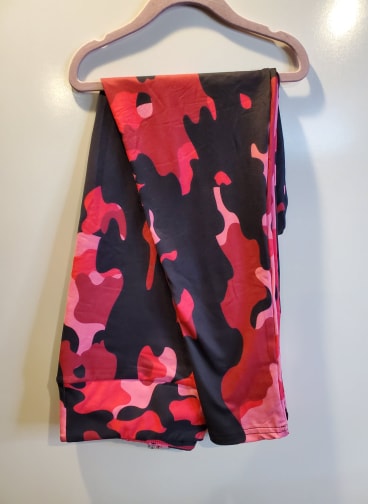 Pink Camo Leggings (B&V)