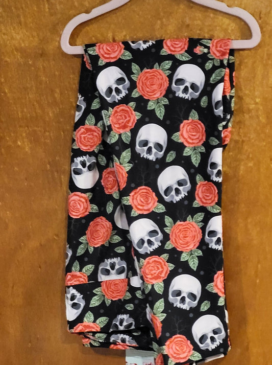 Red Roses & Skulls (WW)