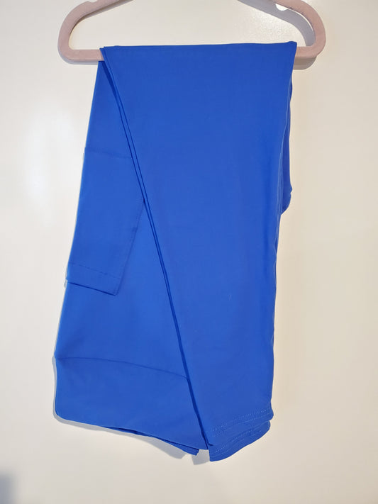 Solid Blue Capri with Pockets (BFW)