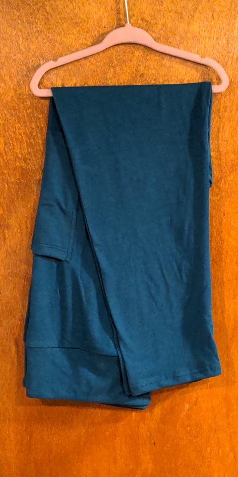 Solid Turquoise Leggings with Pockets (MMP)